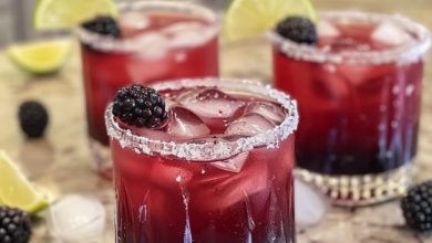 It's called 'Blackberry Margarita Smash' and it's the perfect drink for spring and summer! You will never meet a heart that doesn't love you